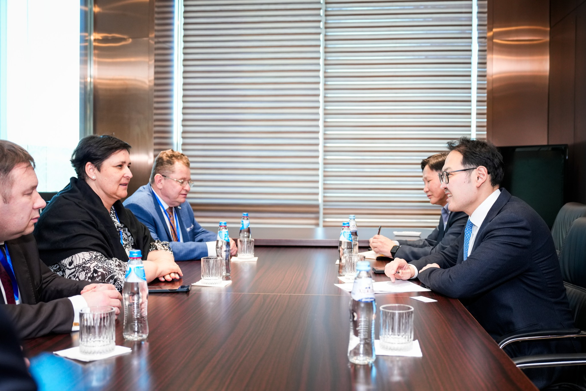 Интерспутник олон улсын сансрын холбооны байгууллагын Ерөнхий захирал Ксения Дроздоватай уулзлаа